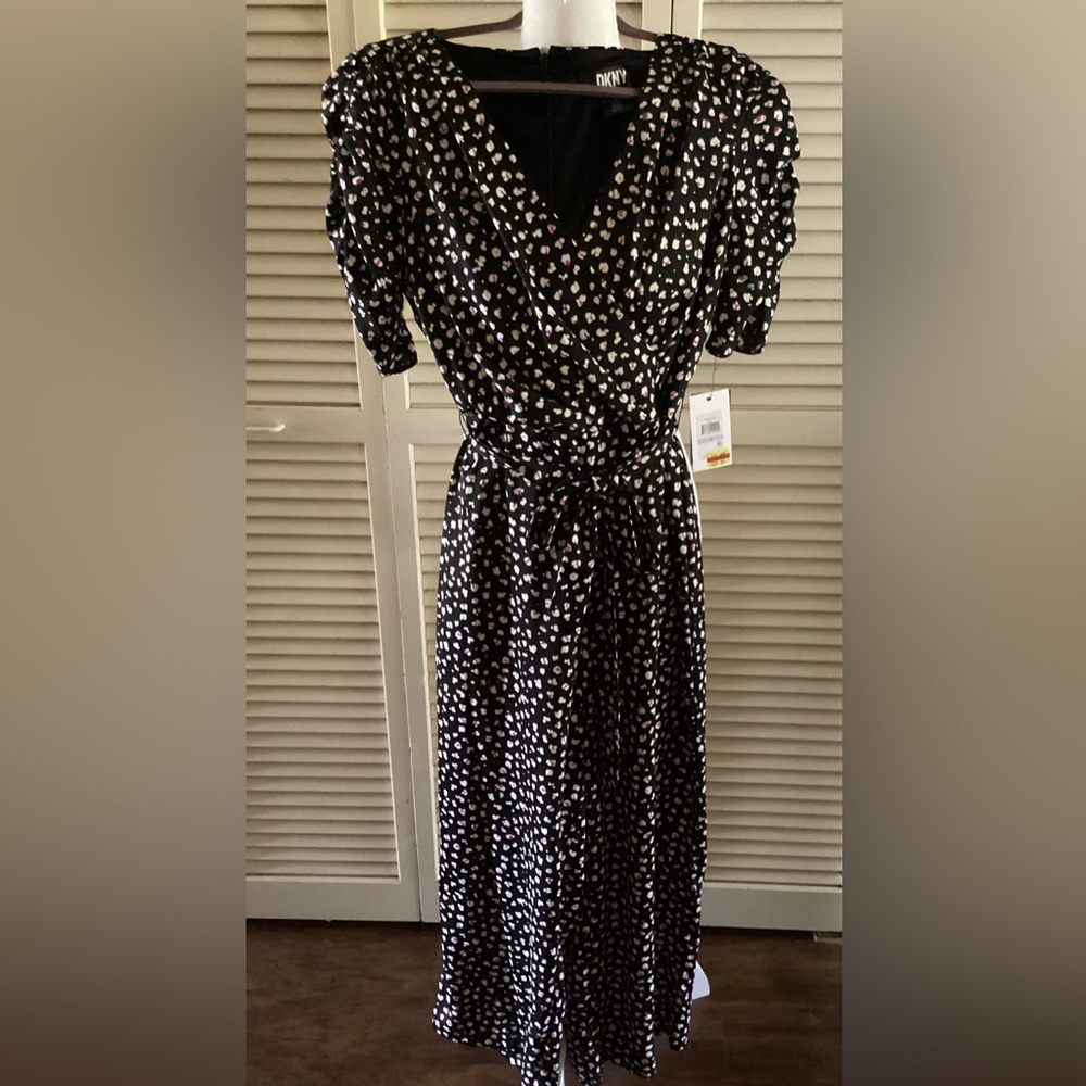 NWT- DKNY-Black & White Printed Tie-Waist Women's JUmpsuit
